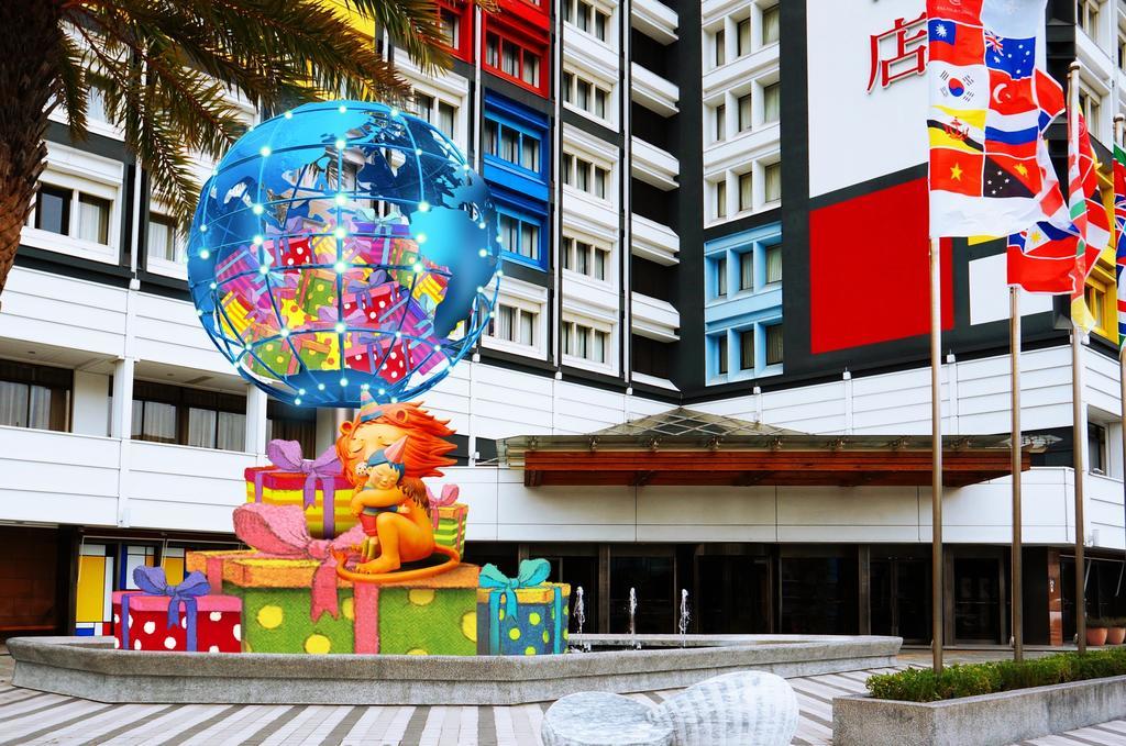 Chateau de Chine Hotel Hualien Buitenkant foto The 100th Anniversary of the University