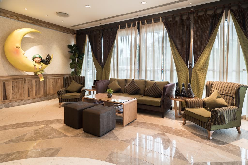 Chateau de Chine Hotel Hualien Buitenkant foto The lobby of the hotel